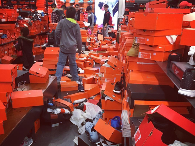 seattle premium outlets nike