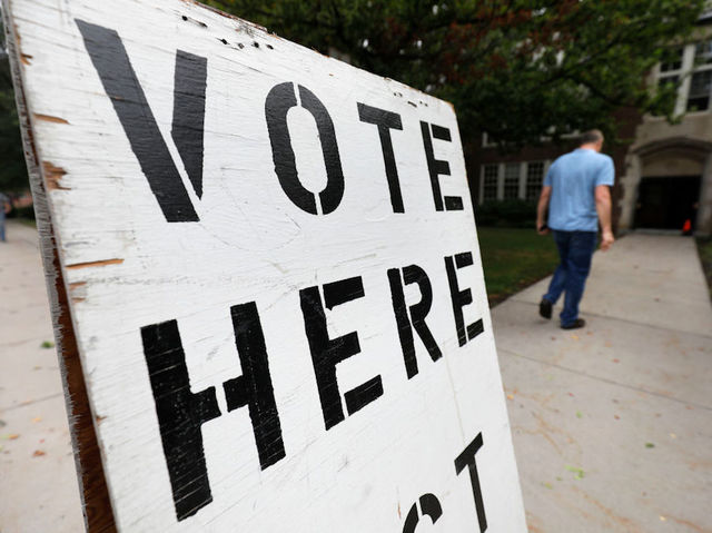 Early voting sites open Monday in Lee County