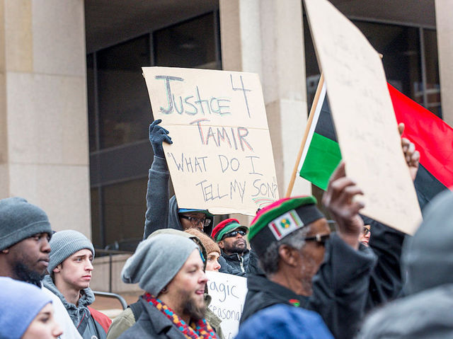 Officer who fatally shot 12-year-old Tamir Rice withdraws application to police department in Ohio